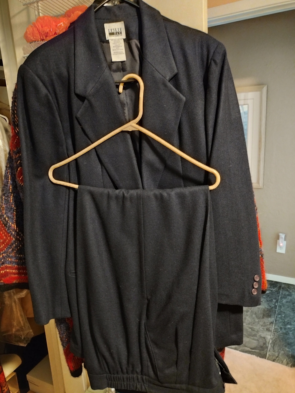 vintage Leslie Fay Sportswear women’s two-piece pantsuit,